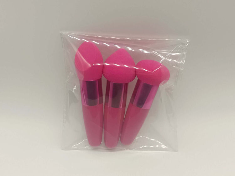 The Daily Drop Three Brushes Sponge Beauty Blender Set