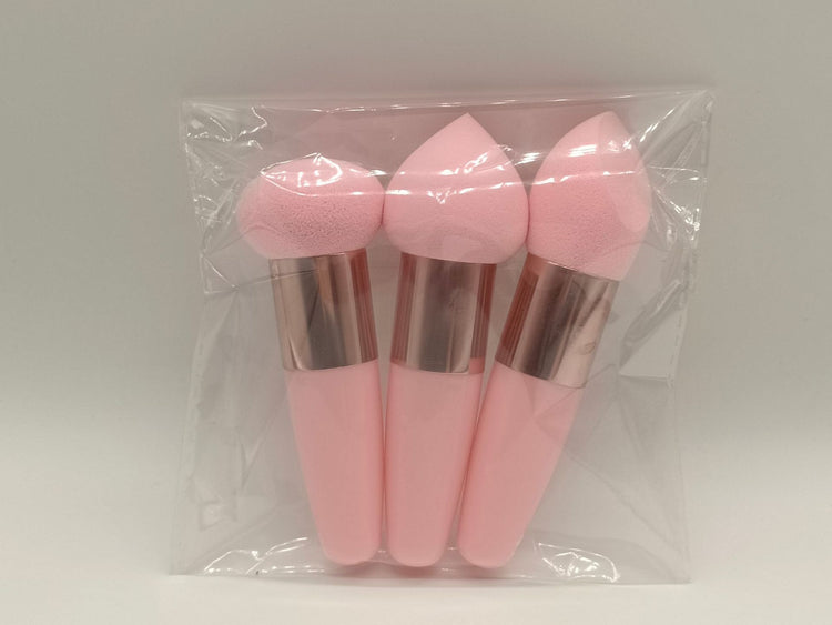The Daily Drop Three Brushes Sponge Beauty Blender Set