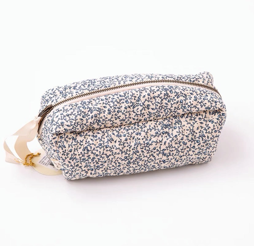 The Daily Drop Portable Travel Cosmetic Storage Bag